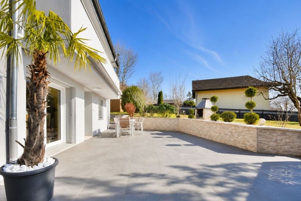 Villa contemporaine de 6 pièces 2