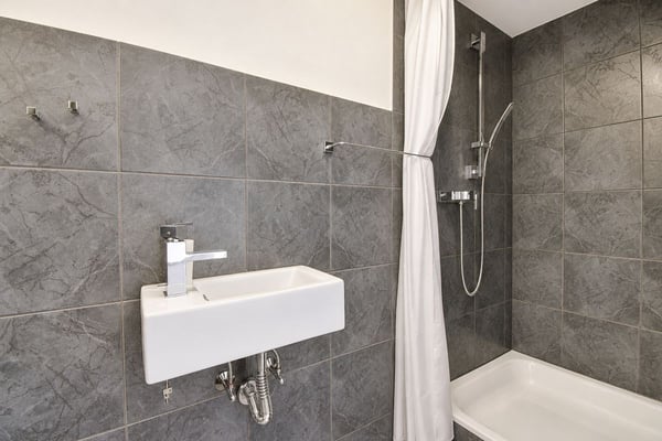 Charmant appartement de 4,5 pièces rénové au coeur du village 7