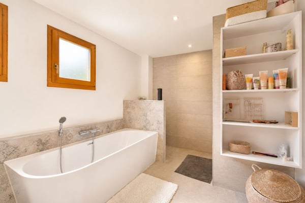 Maison familiale de 240 m² avec vue panoramique 7