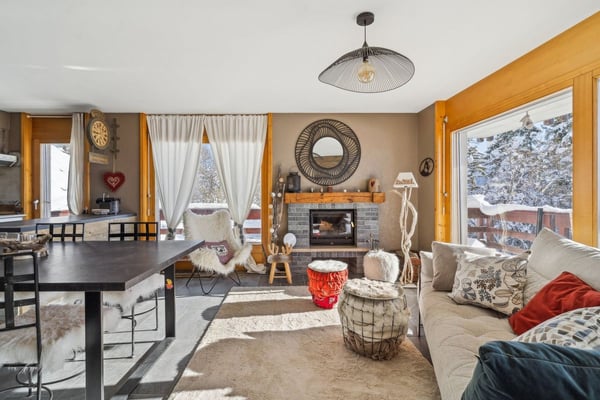 Appartement meublé lumineux avec vue panoramique à Crans-Montana 2