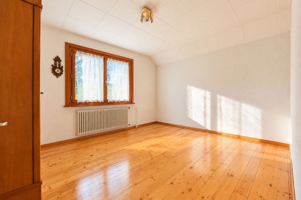Maison individuelle de 4.5 pièces avec grand jardin au Locle 10