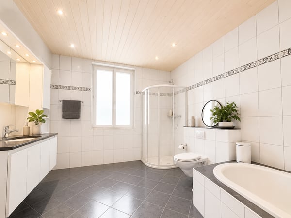 Immeuble lumineux avec 2 logements et 4 garages 15