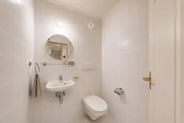 Une perle rare à découvrir au bord du lac sur la Riviera 6