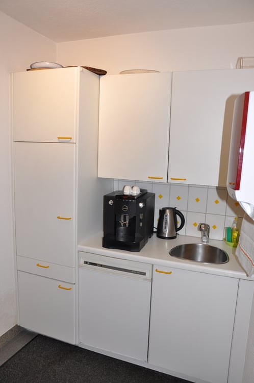 Attraktives Büro im Herzen von Bassersdorf zu vermieten 2