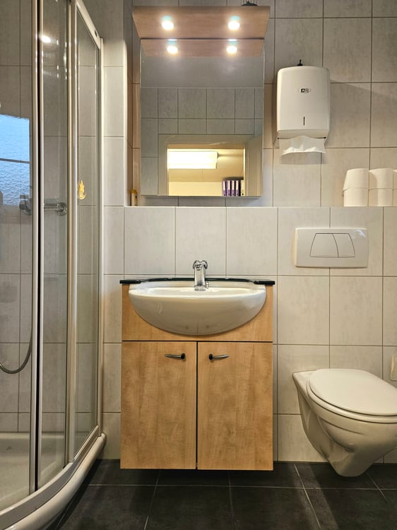 Büro ca. 3 m² an zentraler Lage zu vermieten 8