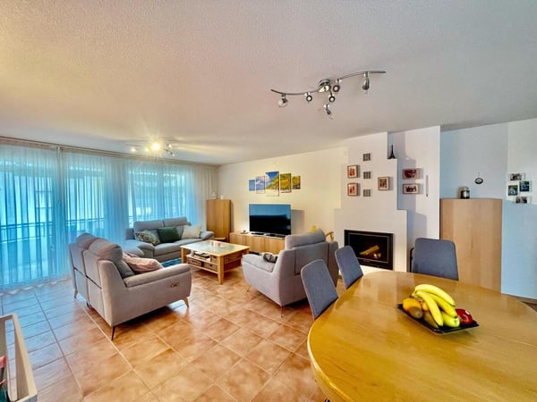 A VENDRE APPARTEMENT EN TRIPLEX DE 130M2 HAB. AU CENTRE D'ECHALLENS 1
