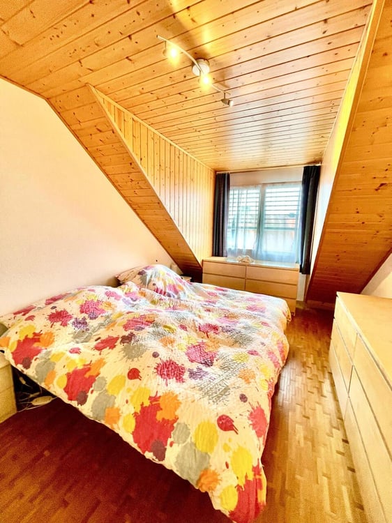 A VENDRE APPARTEMENT EN TRIPLEX DE 130M2 HAB. AU CENTRE D'ECHALLENS 10