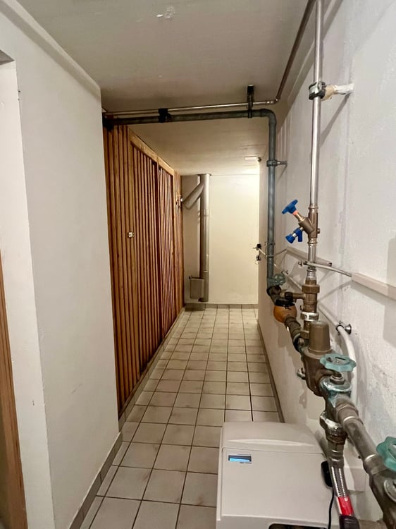 A VENDRE IMMEUBLE DE RENDEMENT SITUE AU CENTRE DU VILLAGE DE BIERE 11