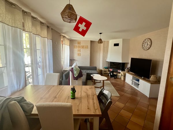 A VENDRE IMMEUBLE DE RENDEMENT SITUE AU CENTRE DU VILLAGE DE BIERE 5