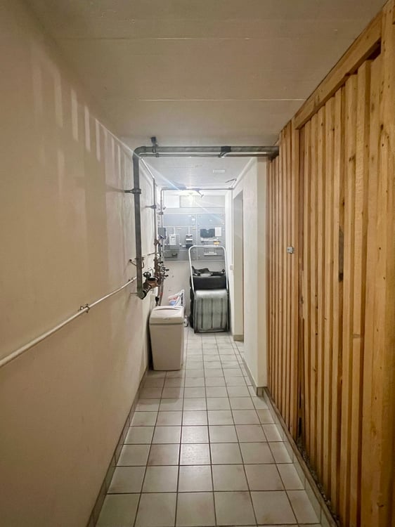 A VENDRE IMMEUBLE DE RENDEMENT SITUE AU CENTRE DU VILLAGE DE BIERE 12