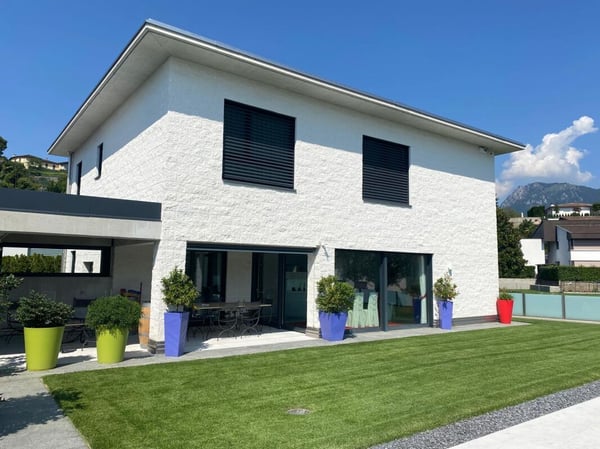 Villa Moderna con Piscina e Domotica Avanzata - Unicità e Comfort a Portata di Mano 1