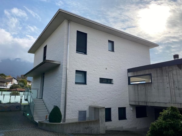 Villa Moderna con Piscina e Domotica Avanzata - Unicità e Comfort a Portata di Mano 9