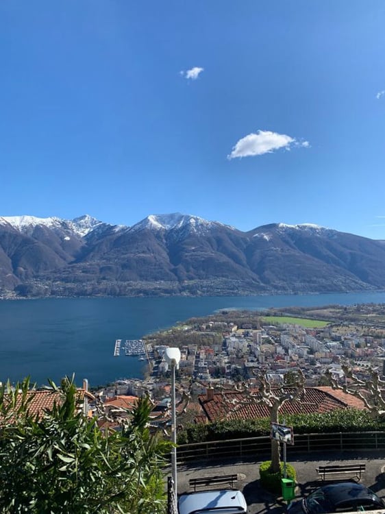 Terreno edificabile di 2548 mq con vista lago, Orselina 1