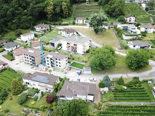 Attico di 4.5 locali con giardino privato, Lumino 14
