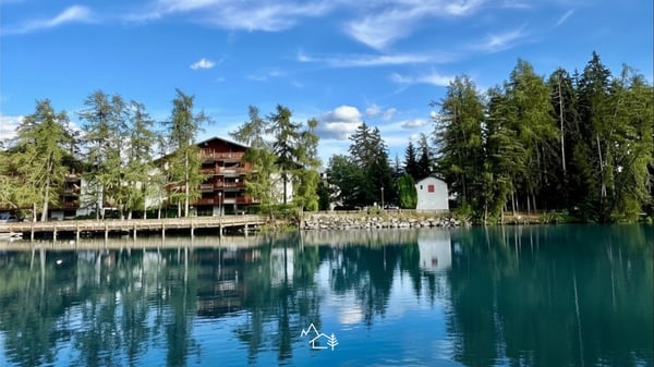 3.5 pièces de 93 m² au cœur d'un cadre exceptionnel : soleil, nature, golf, ski 13