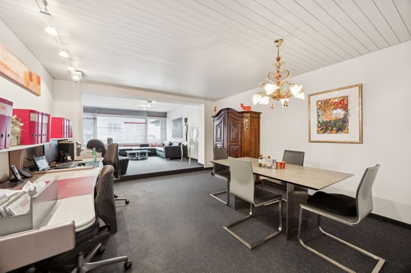 Vielseitiges Wohn- und Geschäftshaus - Oberentfelden, 2 Zimmer 5