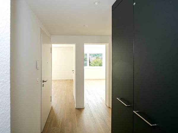 Moderne & helle 3-Zimmer Dachwohnung mit grossem Balkon und Weitsicht 4