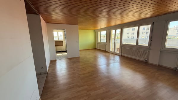 Renovierte 4.5-Zi.-Wohnung mit Balkon in Bremgarten 7