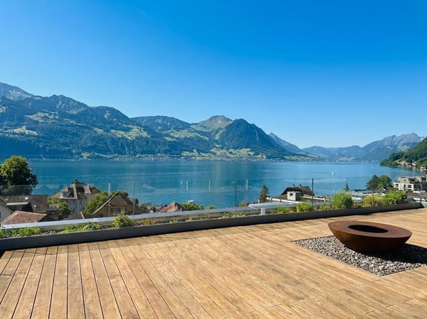 5.5-Zimmer-Maisonette mit unverbaubarer Seesicht, Gersau 1