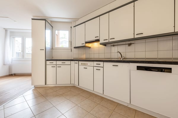3.5-Zimmer-Gartenwohnung mit Wintergarten in Thun - sonnig & ruhig 2
