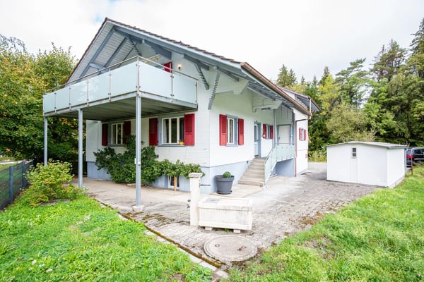 Mehrfamilienhaus mit 2 Wohneinheiten, separatem Wohnatelier und Garten in Rüschegg Heubach kaufen 3