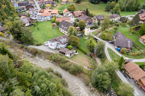 Mehrfamilienhaus mit 2 Wohneinheiten, separatem Wohnatelier und Garten in Rüschegg Heubach kaufen 2