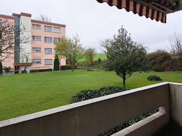 Helle und grosszügige Wohnung 6