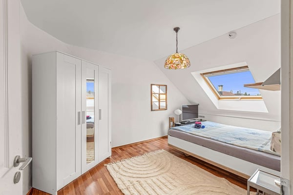 Den Nutzungsmöglichkeiten sind kaum Grenzen gesetzt! 2.5 Zimmer DEFH 8