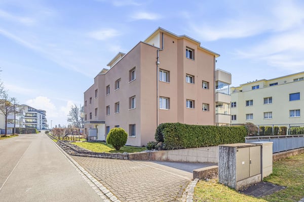 Ruhige Attikawohnung mit zwei grosszügigen Sonnenterrassen 9