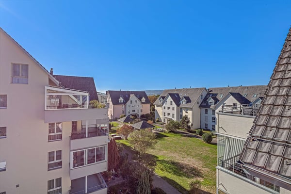 Gepflegte 5.5 Zimmer Dachmaisonette mit Terrasse und Schwedenofen 10