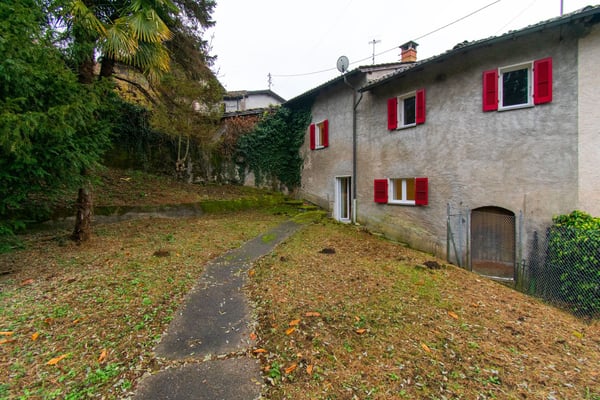 Affascinante casa di nucleo con loggiato 13