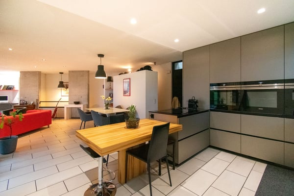 CASA MODERNA SU DUE PIANI CON GIARDINO E TERRAZZA 4