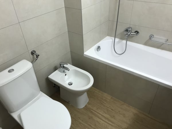 COMODO MONOLOCALE A POCA DISTANZA DAL LAGO 5