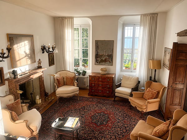 PROPRIETÀ DI CHARME CON AMPIO GIARDINO E VISTA LAGO 2