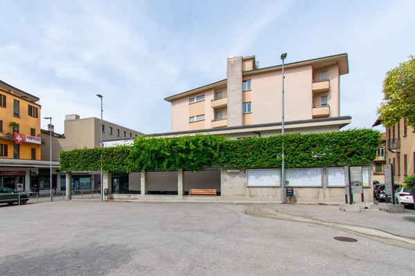 STABILE A REDDITO NEL CUORE DI MENDRISIO 10