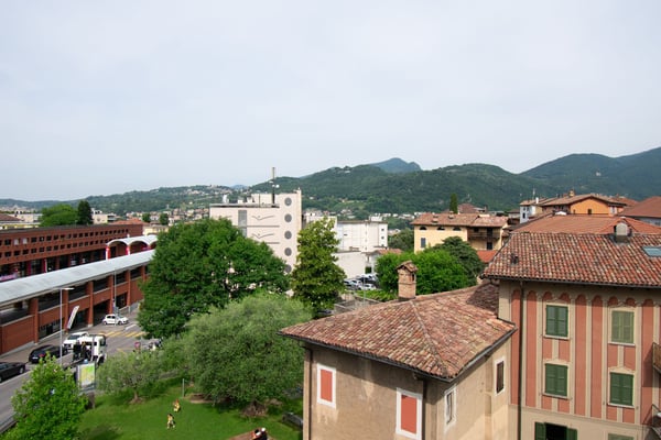 STABILE A REDDITO NEL CUORE DI MENDRISIO 12