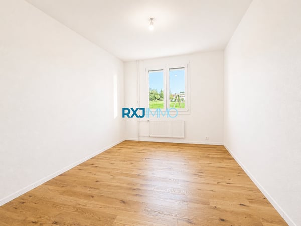 3.5 pièces rénové avec grand jardin privatif de 218 m² – disponible de suite 3