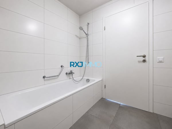 3.5 pièces rénové avec grand jardin privatif de 218 m² – disponible de suite 7