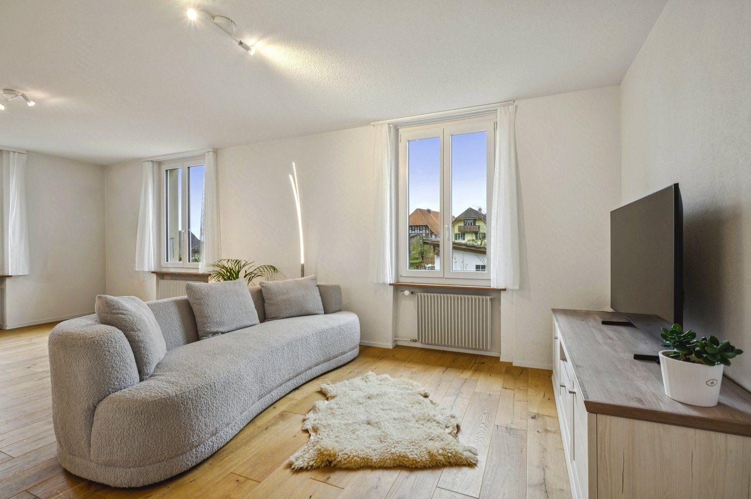 Immobilie in Safnern - Modern renoviertes Mehrfamilienhaus mit drei Einheiten in ruhigem Quartier - Bild 6
