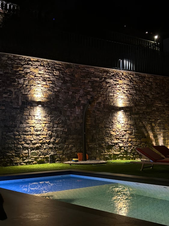 Villa contemporanea con piscina a sfioro e vista mare sulla Riviera ligure 44