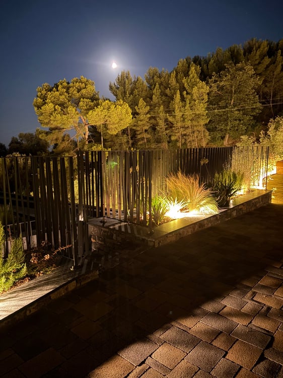 Villa contemporanea con piscina a sfioro e vista mare sulla Riviera ligure 47