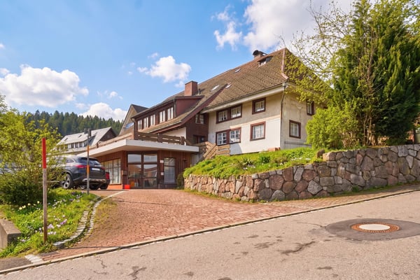 Bieterverfahren: Wohn- & Geschäftshaus in Feldberg mit Neubau, Gewerbe 5