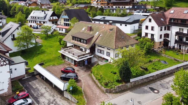 Bieterverfahren: Wohn- & Geschäftshaus in Feldberg mit Neubau, Gewerbe 3