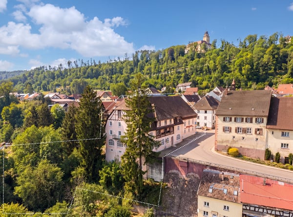 Charaktervoll und historisch - Denkmalgeschütztes Wohn- und Geschäft 2