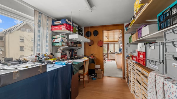 Wohn- und Geschäftshaus, Umnutzung zum Wohnraum möglich. 7