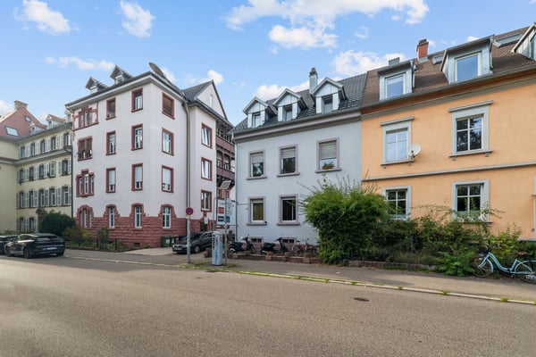 Wiehre Rarität: Wohn & Geschäftshaus mit Gewerbehof,  5 Wohn und 4 Gew 4