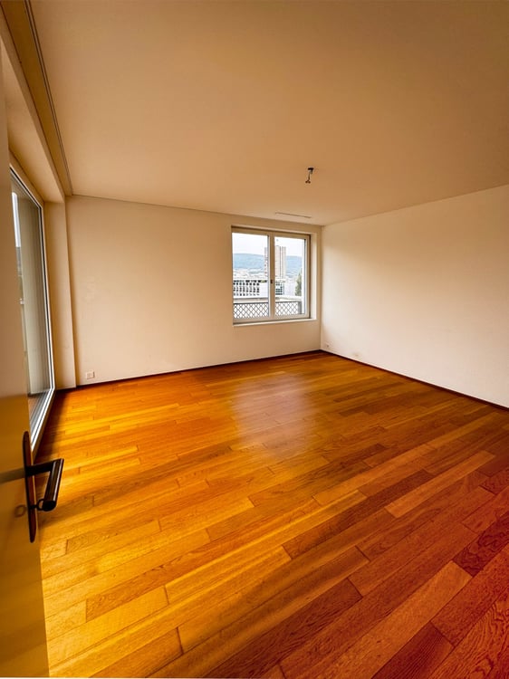 Exklusive 4½-Zimmer-Attikawohnung an Toplage in Aarau 6