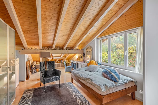 Grosszügiges Einfamilienhaus mit Weitblick, viel Privatsphäre und einzigartigem Raumgefühl 9