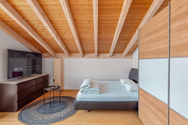 Grosszügiges Einfamilienhaus mit Weitblick, viel Privatsphäre und einzigartigem Raumgefühl 8