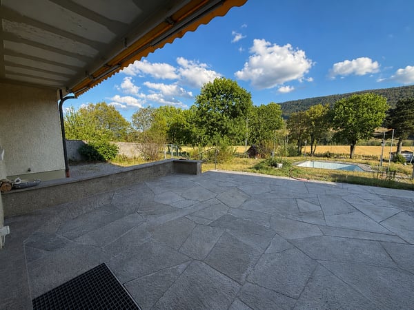 Einzigartige 14-Zimmer-Villa zur möblierten Miete in Metzerlen-Mariastein 2